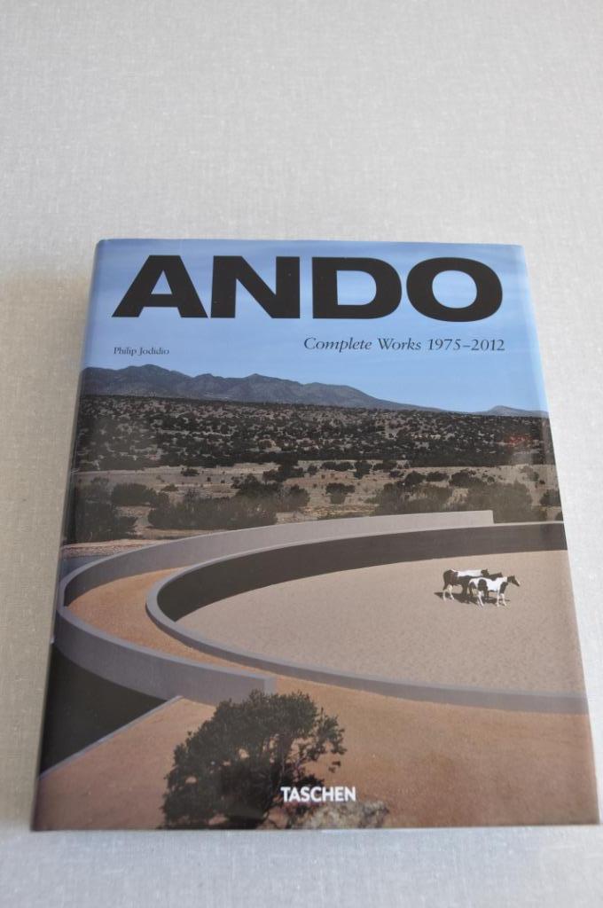 Tadao Ando - Complete Works, Boeken, Ophalen, Zo goed als nieuw