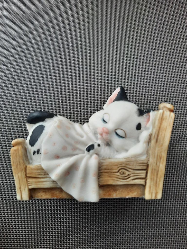 chaton au lit, Enlèvement ou Envoi, Comme neuf, Animal