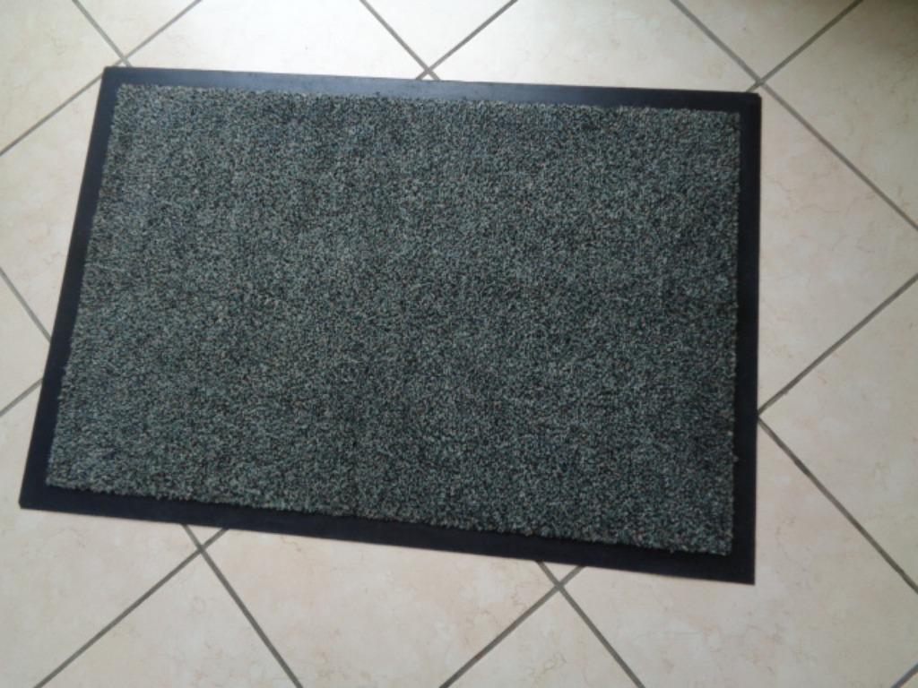 Petit tapis carpette chiné antidérapant. 90 X 60 cm, Enlèvement ou Envoi, Utilisé, Carpette