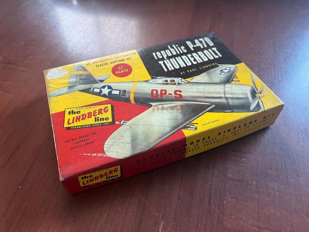 Maquette d'avion en plastique  P-47 Thunderbolt de Lindberg,, Ophalen of Verzenden, Vliegtuig