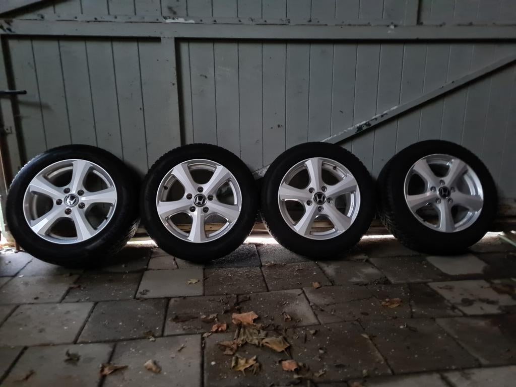 Honda winterbanden steek 5 x 114,3, Auto-onderdelen, Banden en Velgen, Ophalen, Winterbanden, Band(en)