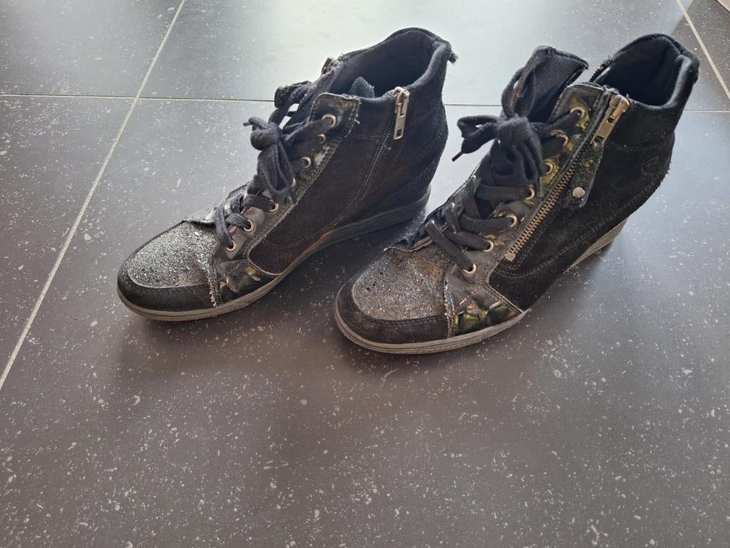 Schoenen maat 40, Ophalen of Verzenden, Zo goed als nieuw
