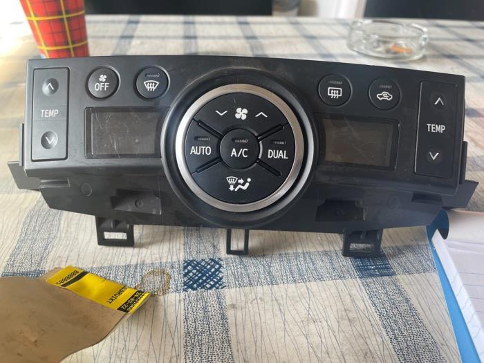 Panneau de commandes chauffage d'un Toyota Verso, Enlèvement ou Envoi, 3 mois de garantie, Utilisé, Toyota
