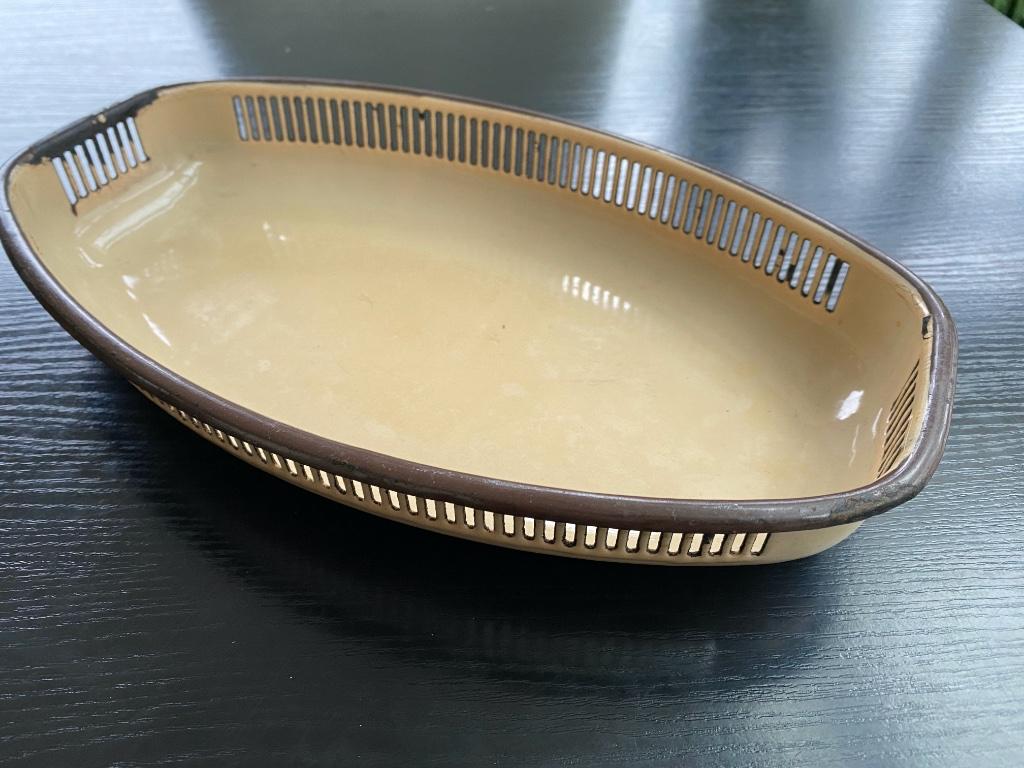 Vintage emaille broodschaal in beige/bruin, Enlèvement ou Envoi