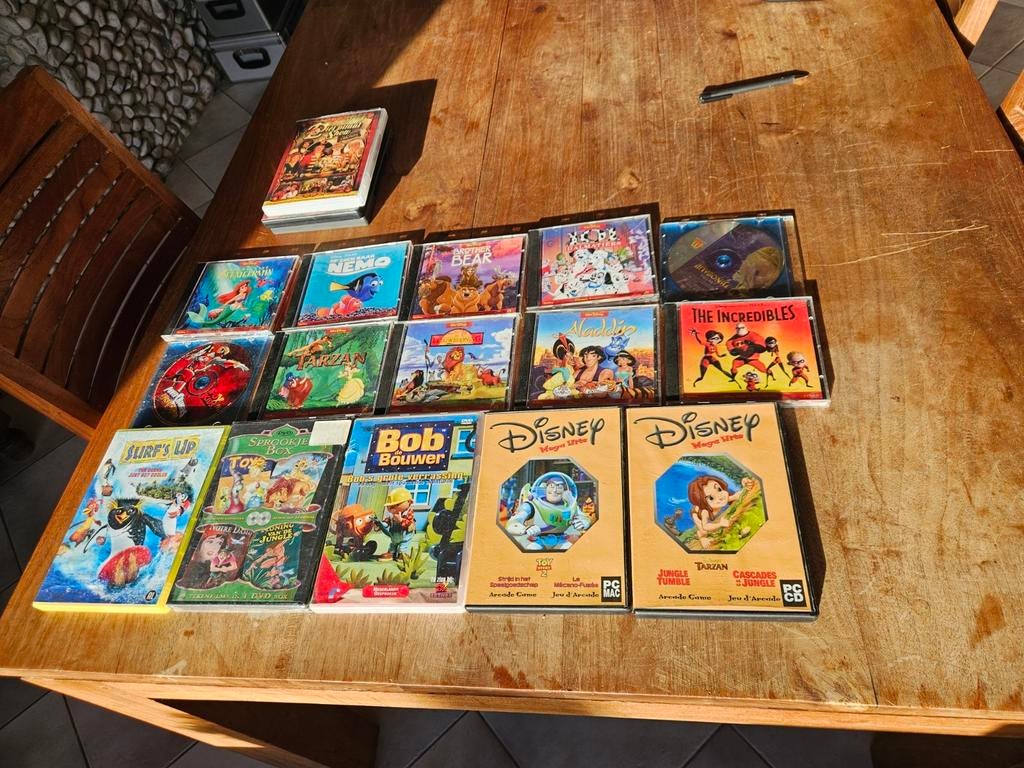16 DVD pour enfants, + 50 DVD de films, Enlèvement, Comme neuf, Film