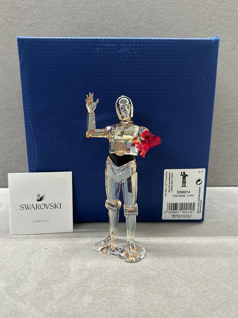 Swarovski Star Wars  C-3PO, rode arm., Ophalen of Verzenden, Nieuw, Figuurtje