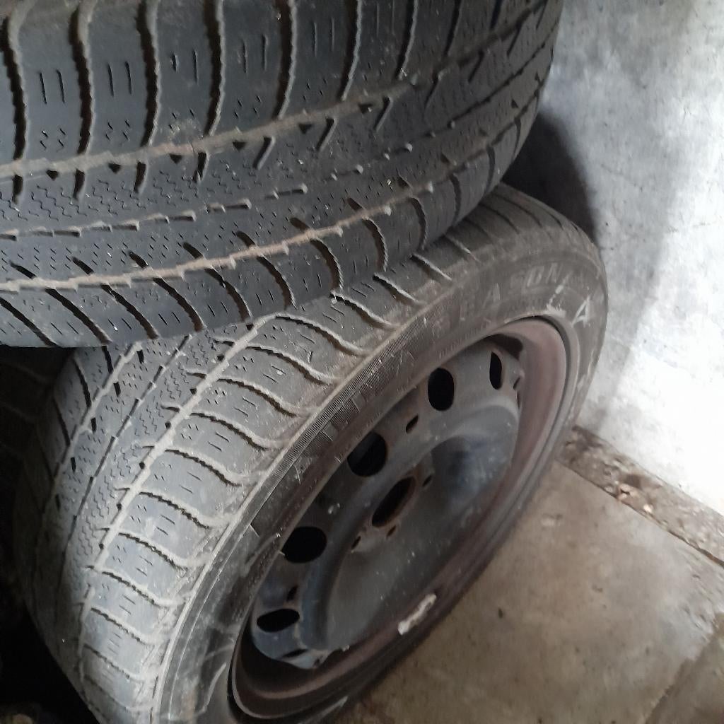 Autobanden, Auto-onderdelen, Banden en Velgen, Ophalen, Gebruikt, 15 inch, 185 mm