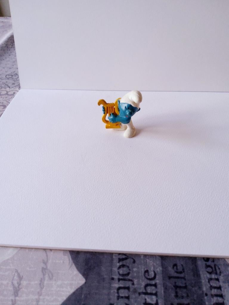Schtroumpf avec Harpe erreur de peinture, Enlèvement ou Envoi, Utilisé, Poupée, Figurine ou Peluche