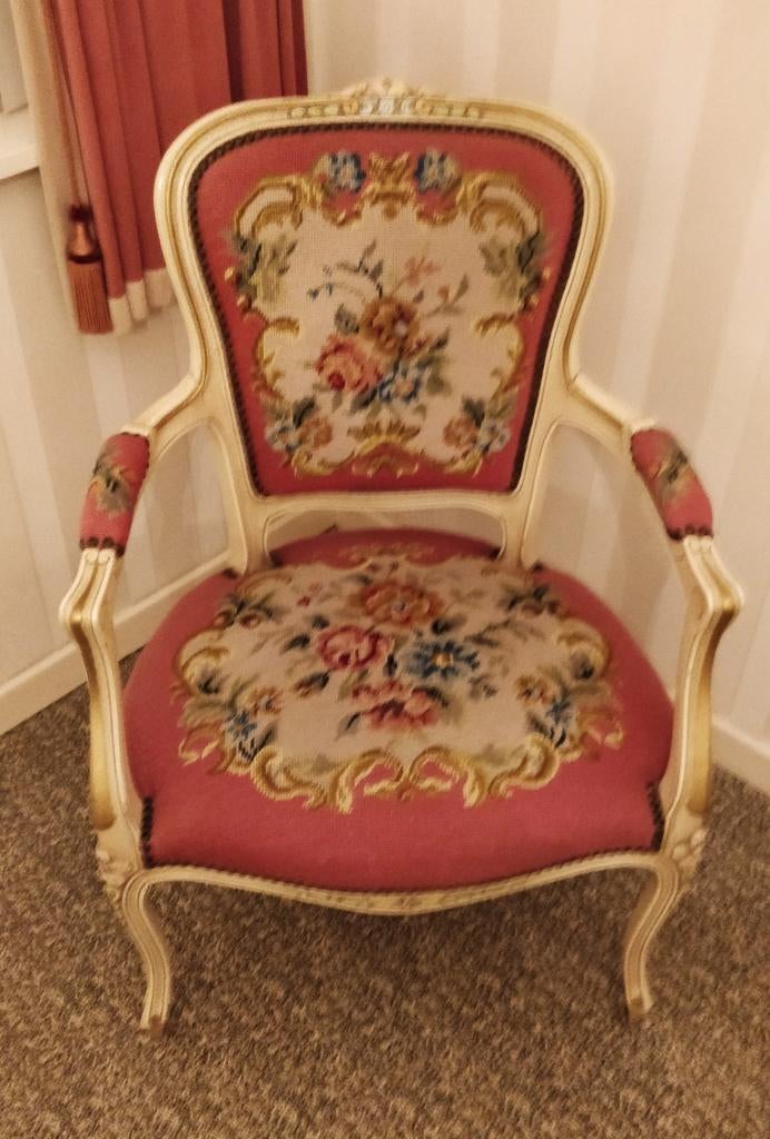 Chaise Louis XV ancienne, Enlèvement