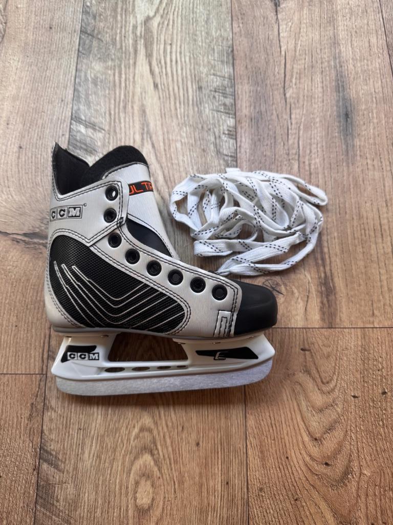 Schaatsen CCM maat 30 (nieuw in originele verpakking), Sport en Fitness, Schaatsen, Nieuw, IJshockeyschaatsen, Ophalen, Overige merken