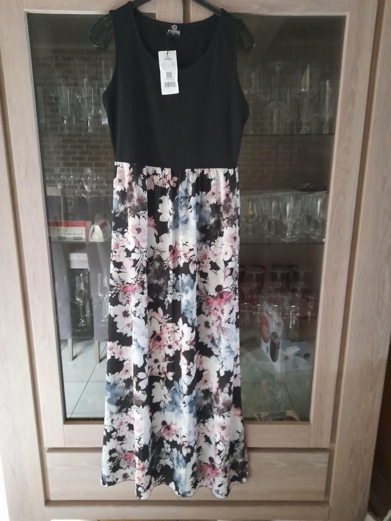 zwart met bloemen lang kleed nieuw mt L, Kleding | Dames, Jurken, Zwart, Maat 42/44 (L), Nieuw, Ophalen of Verzenden
