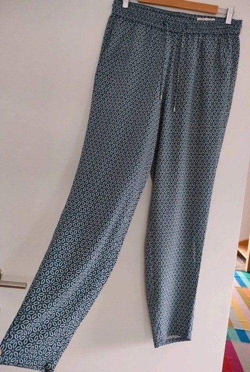 Broek met elastiek. s.Oliver. maat: 38 met steekzakjes, Taille 38/40 (M), Enlèvement ou Envoi, S. Oliver, Comme neuf
