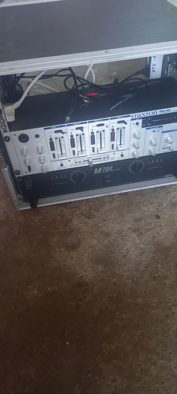 Dj set /Geluidsset in flightcase, Audio, Tv en Foto, Overige Audio, Tv en Foto, Ophalen