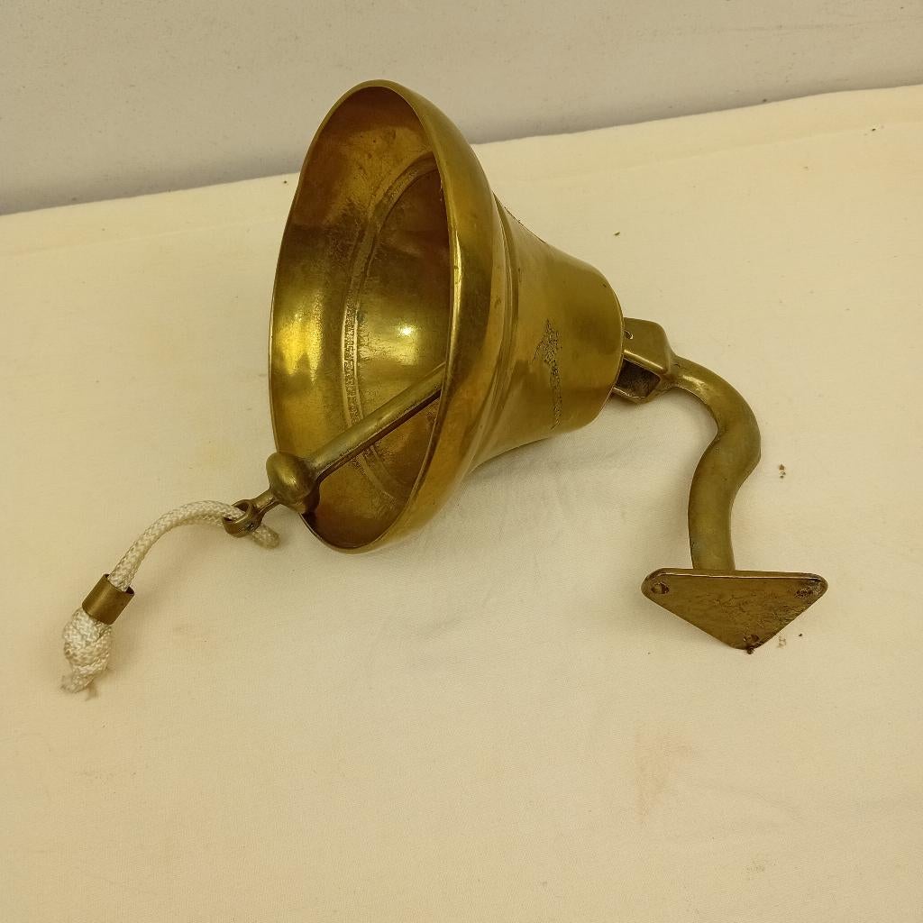 bel met muurbevestiging, Antiek en Kunst, Antiek | Brons en Koper, Ophalen of Verzenden, Koper