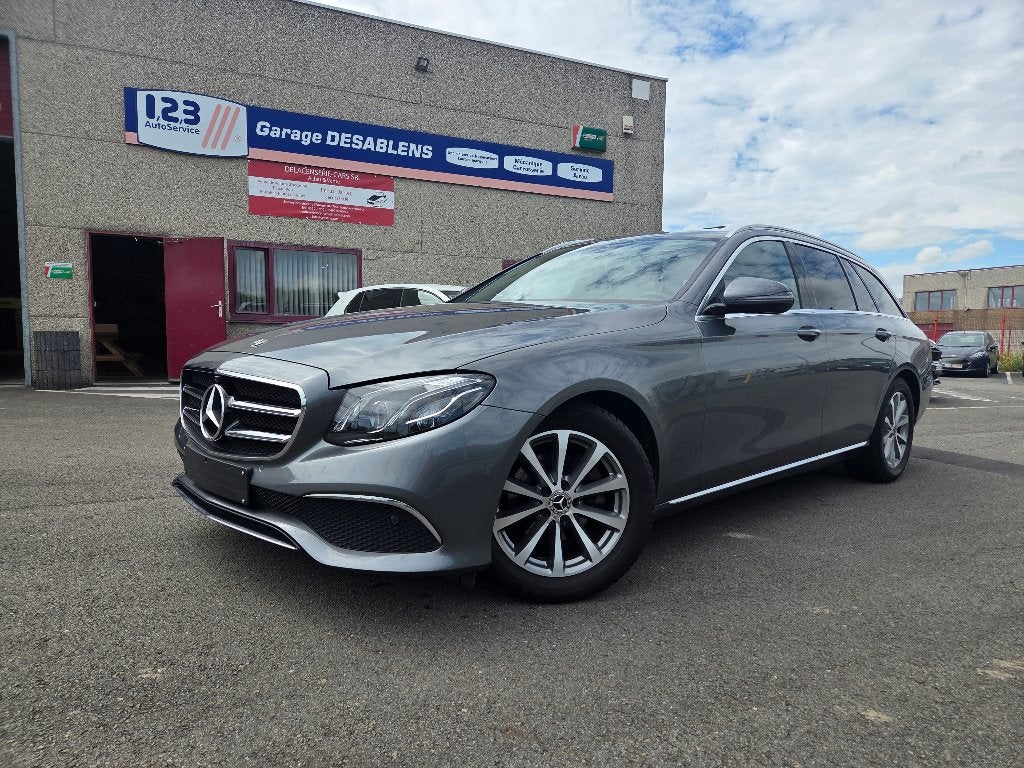 MERCEDES E200D BREAK, Autos, Cuir, Argent ou Gris, Achat, 2460 kg
