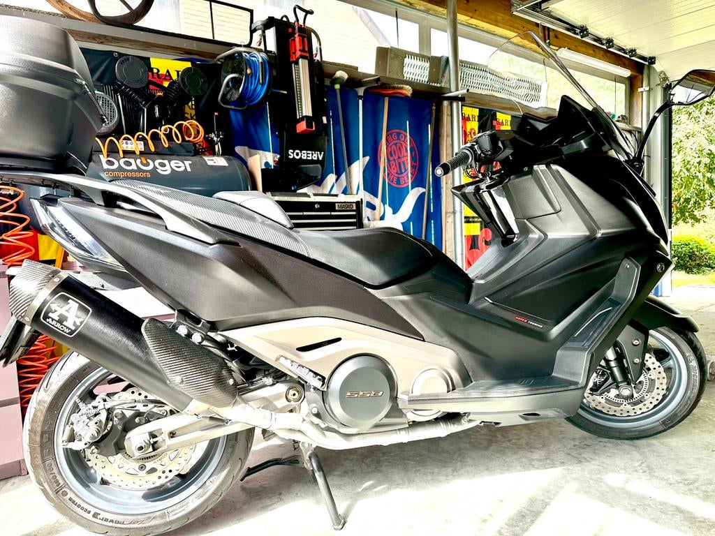 Kymco AK 550 avril 2022, Motoren, Ophalen