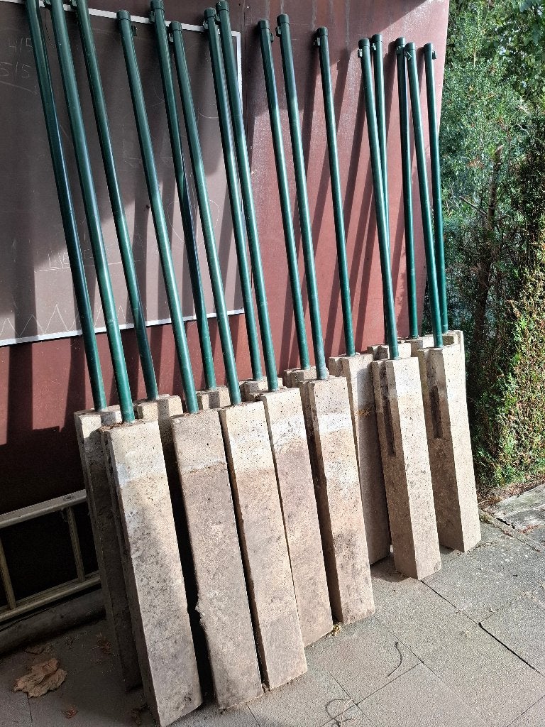 28 Bekaert palen + hoekpaal + 45 m Bekaert Pantanet draad, Tuin en Terras, Ophalen, Gebruikt