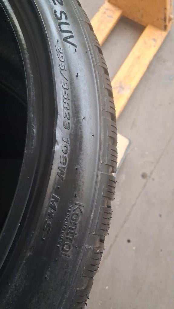 PNEUS HIVER HANKOOK- 295/35R23 108W// 2 à 50€, Autos : Pièces & Accessoires, Pneus & Jantes, Neuf, Pneus hiver, Enlèvement ou Envoi