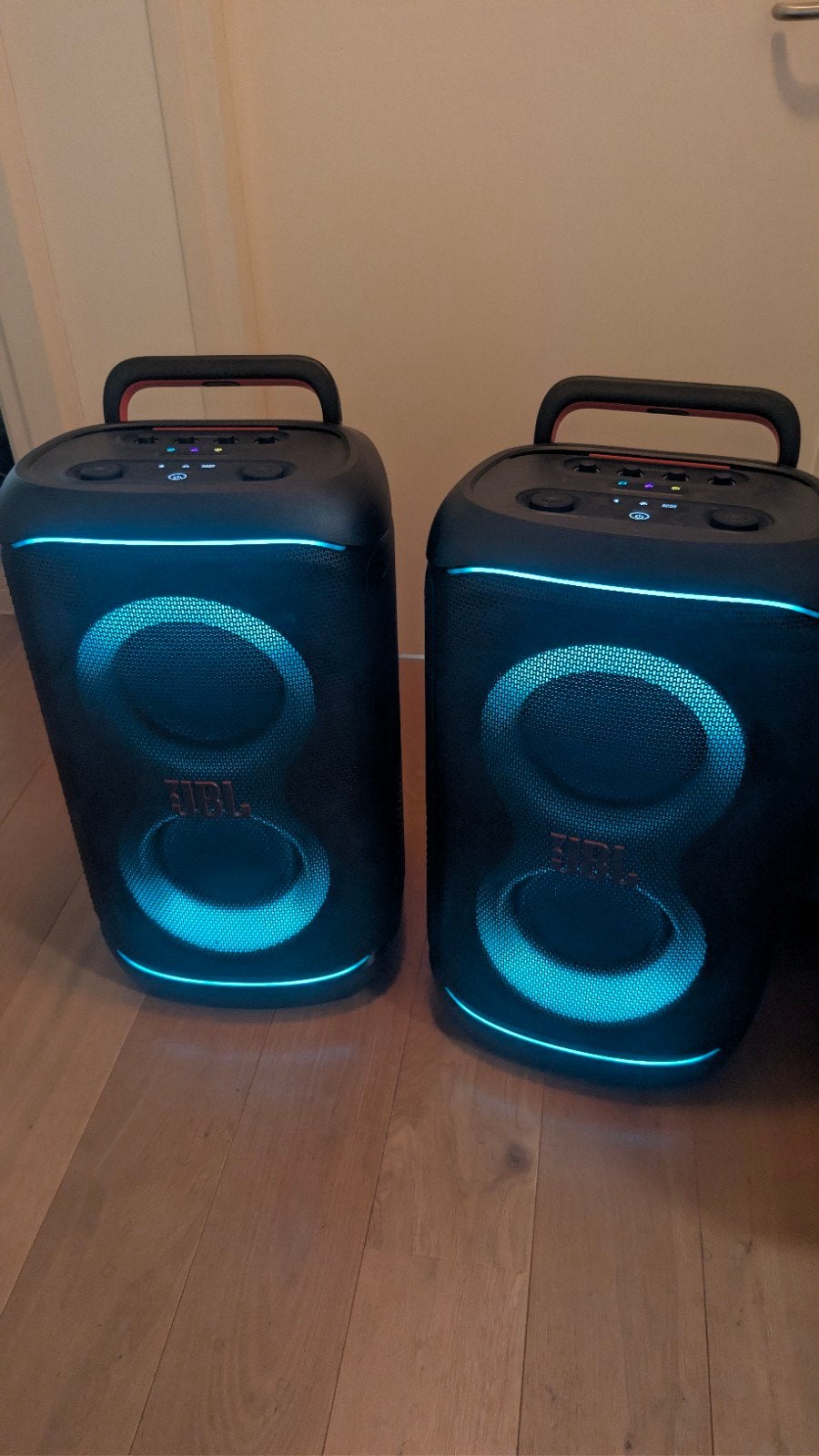 2 jbl partybox 520, stereo set, Ophalen, Zo goed als nieuw, Luidspreker(s)
