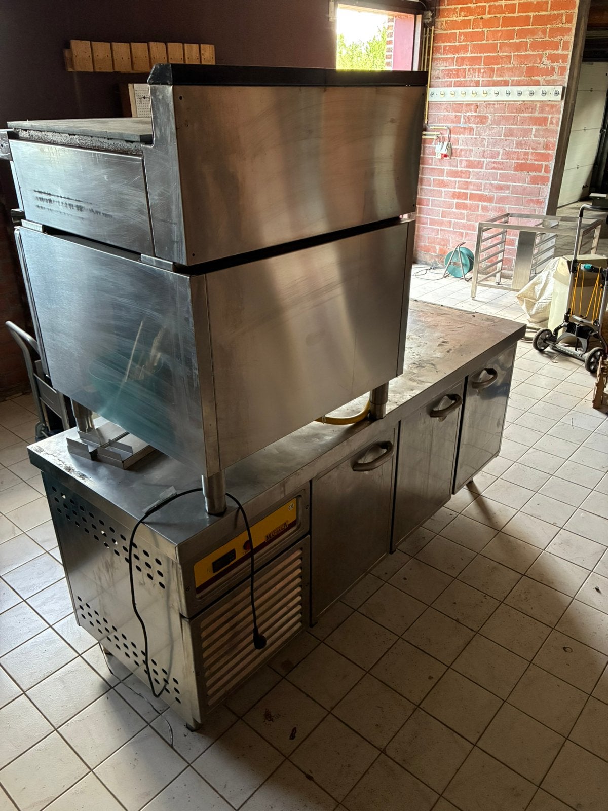 Gasfornuis met bakplaat en dubbele oven+koelwerkbank in RVS, Zakelijke goederen, Ophalen, Gebruikt
