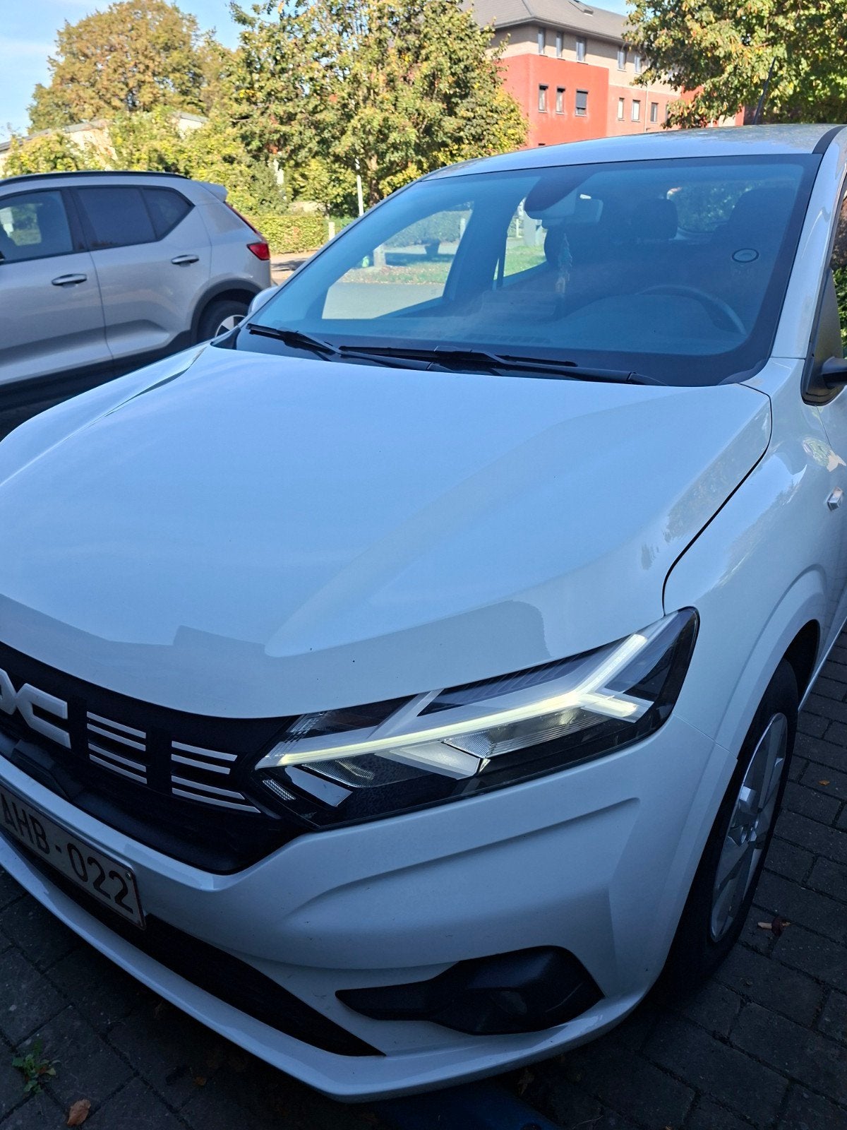 A vendre Dacia Sandero TCe 90 année 12/2023., Achat, Euro 6, Entretenue par le concessionnaire, Noir