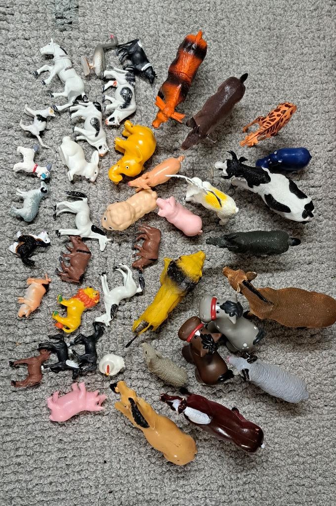Figurines animaux, Enlèvement, Comme neuf