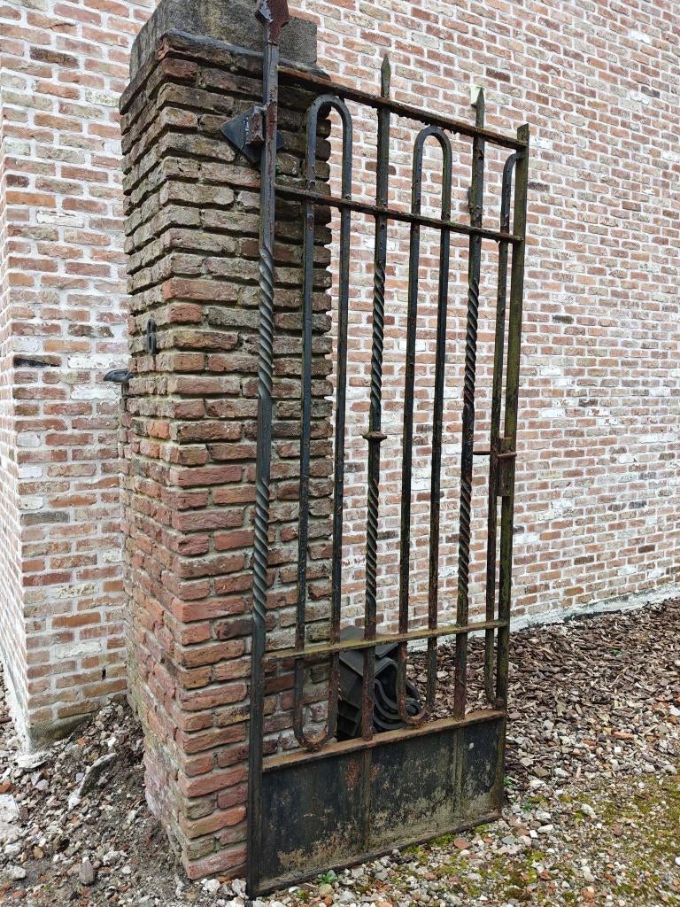 Smeedijzeren draaipoort, Tuin en Terras, Ophalen, Gebruikt, 100 tot 150 cm, 200 cm of meer