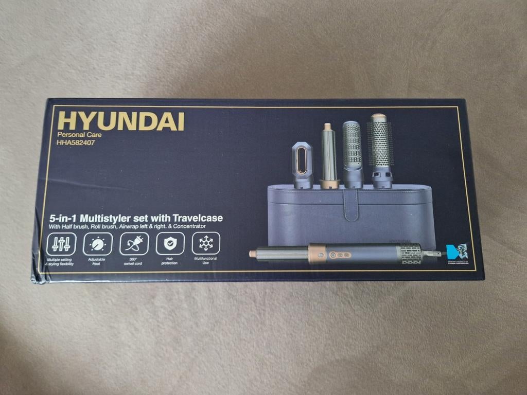Hyundai multistyler 5 in 1 met travelcase/opbergdoos , nieuw, Handtassen en Accessoires, Uiterlijk | Haarverzorging, Ophalen