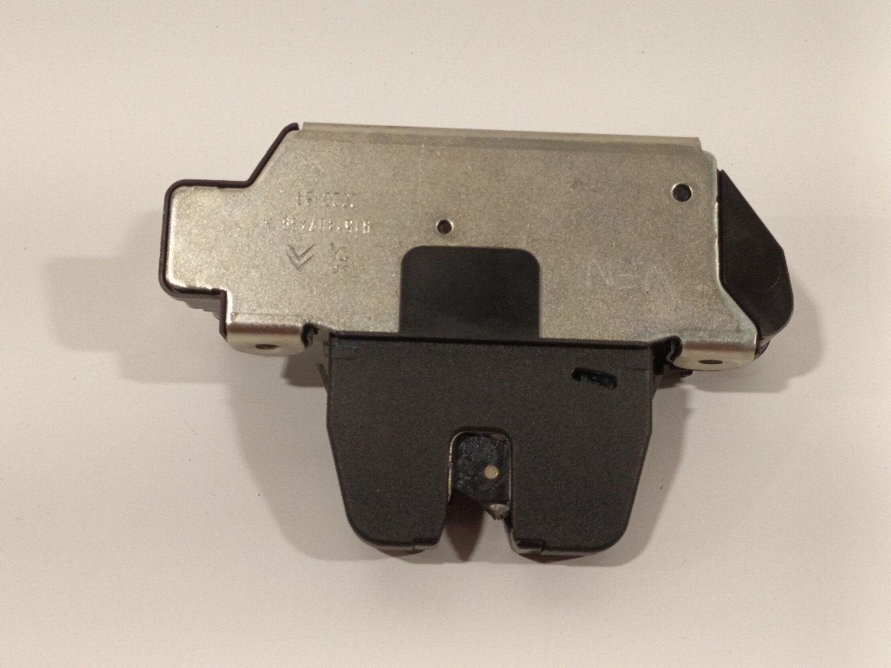 Slot mechaniek kofferdeksel achterklep elektrisch DS DS 3, Onderdelen@venauto.nl, Van der Ven Autorecycling B.V., Gebruikt, Ettenseweg 76, 4706 PB Roosendaal, The Netherlands