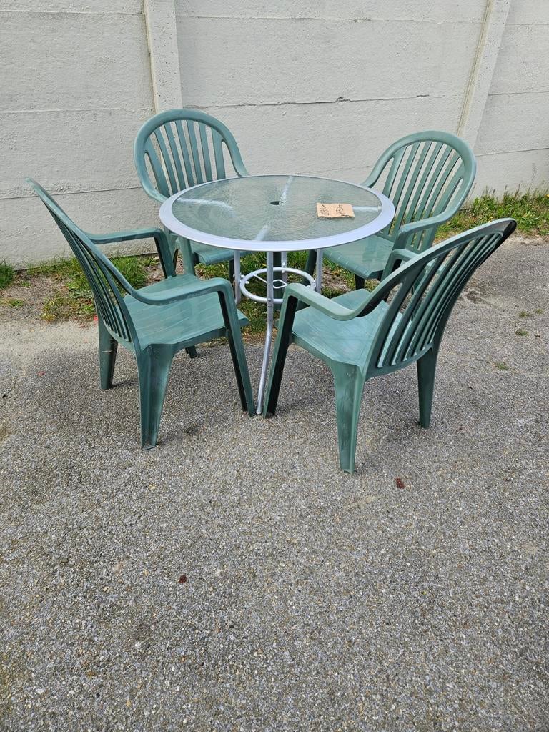 Tuinset Inclusief 1 tuintafel 90 cm + 4 tuinstoelen gebruikt, Ophalen, Tuinset