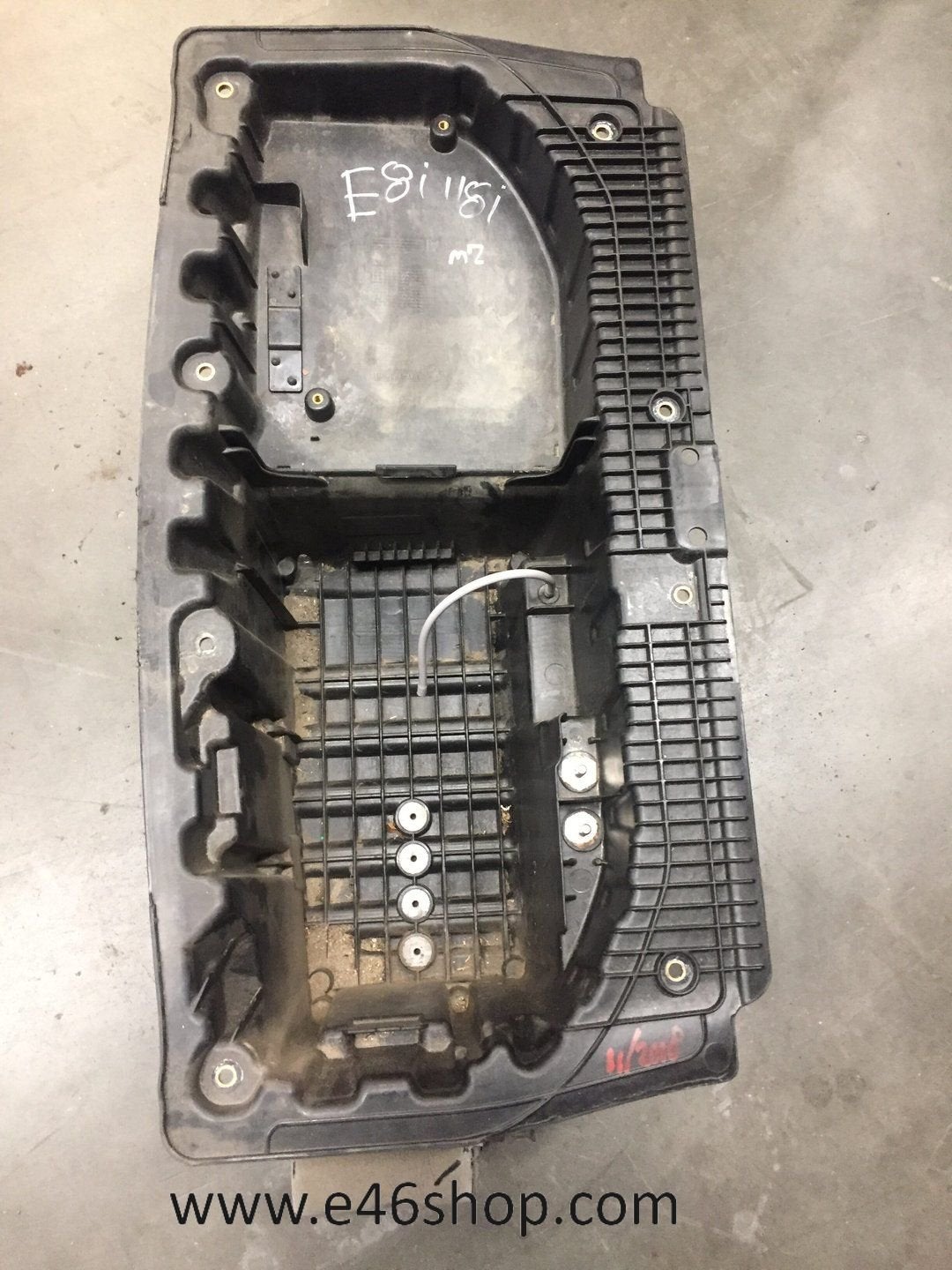 Plastic bak onderin de kofferbak BMW E81, -, Utilisé, -, Enlèvement ou Envoi