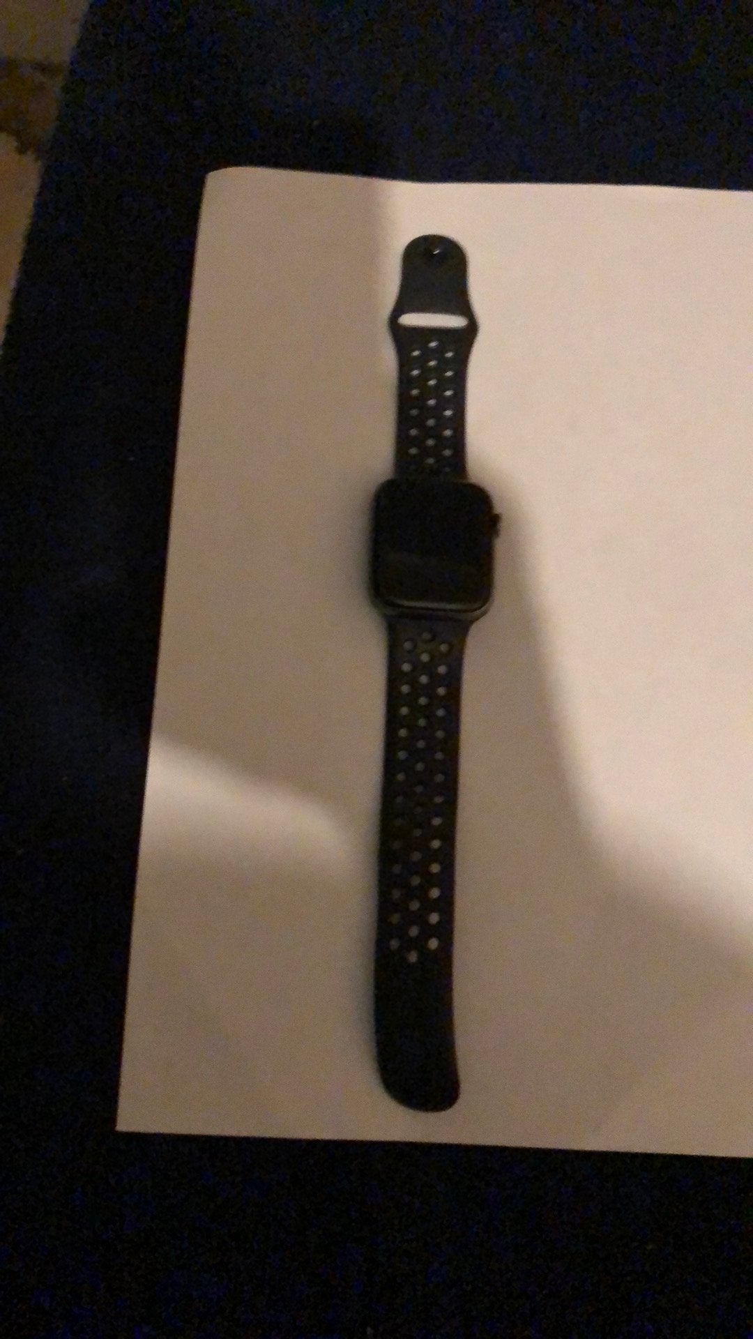 À vendre Apple watch serie 4 nike faire offre, Enlèvement, Comme neuf