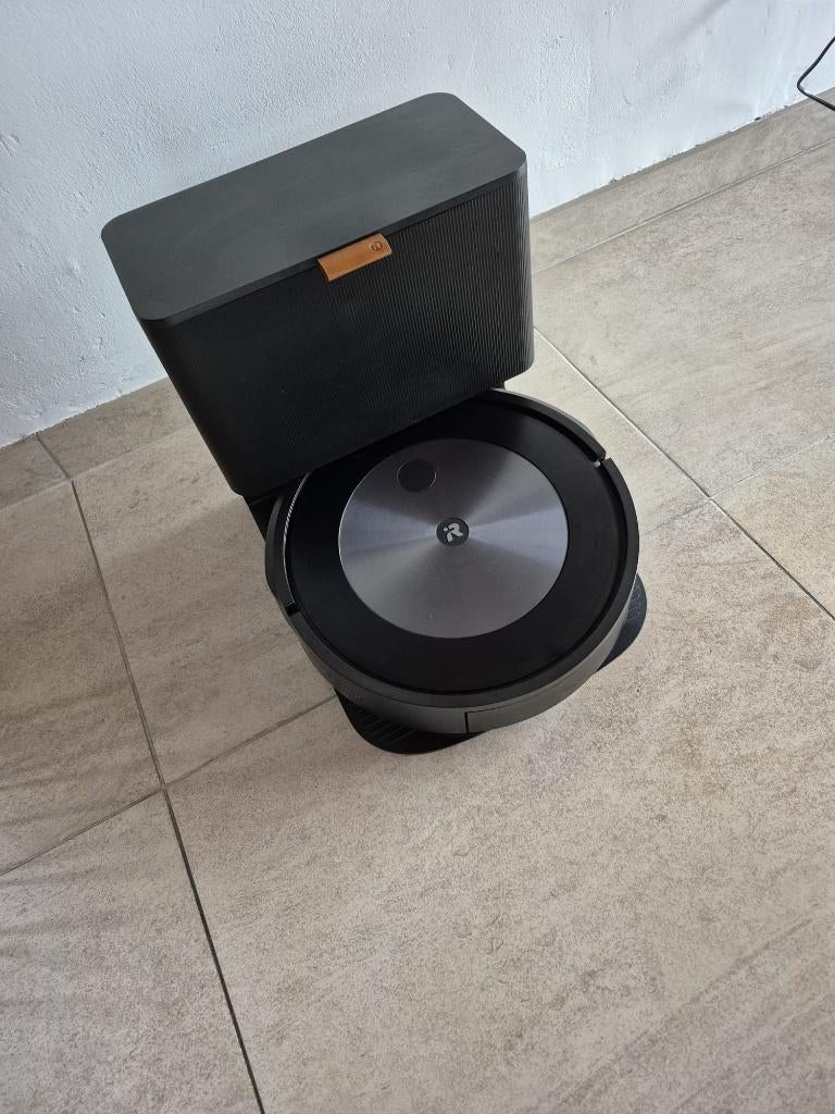 iRobot Roomba j7+, Elektronische apparatuur, Stofzuigers, Zo goed als nieuw, Robotstofzuiger, Minder dan 1200 watt, Ophalen