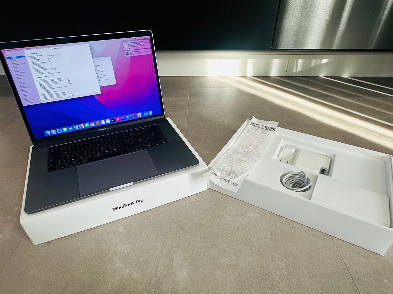 Macbook Pro 15 inch touch bar, Ophalen, Zo goed als nieuw, MacBook