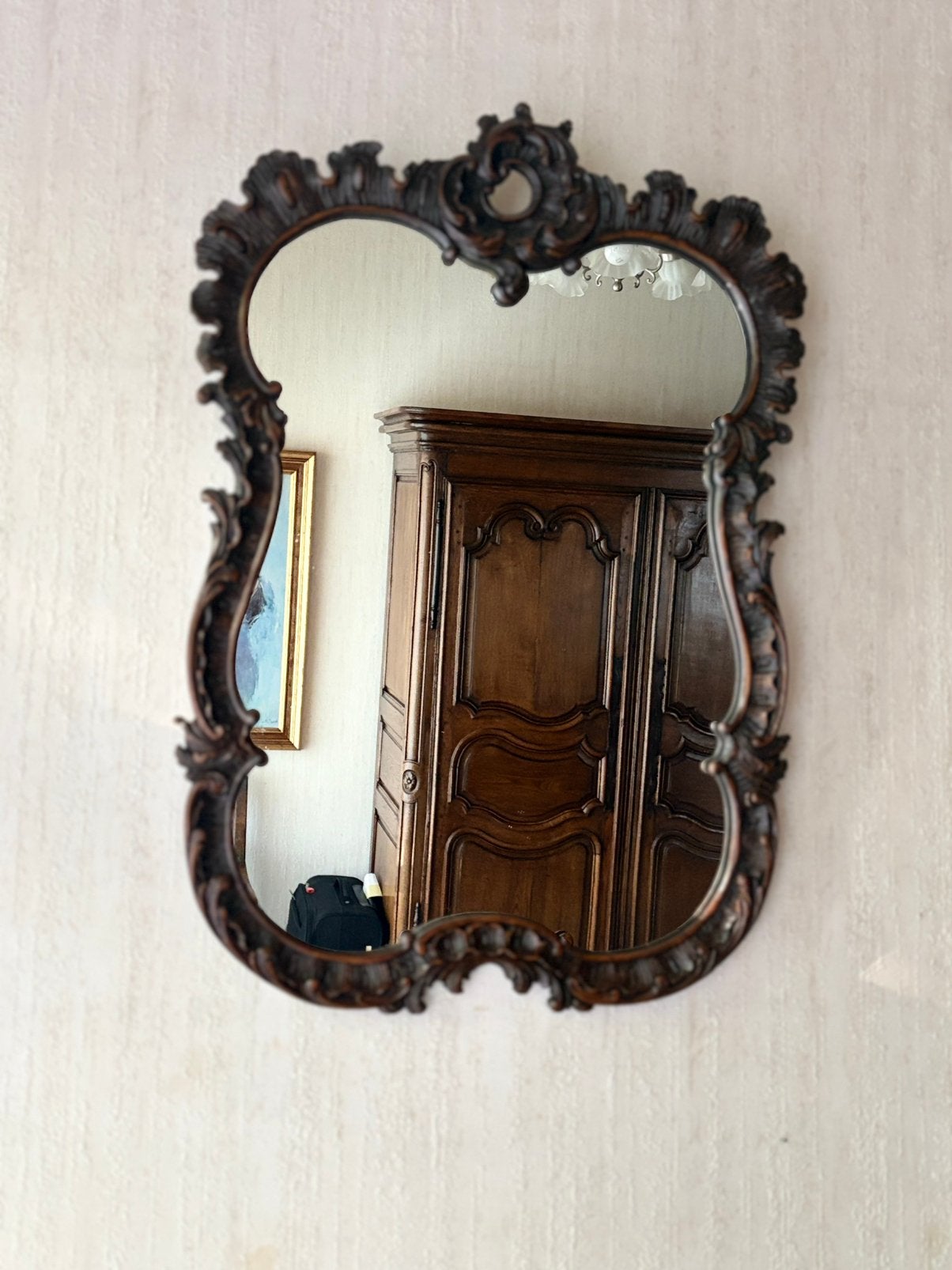 Miroir avec encadrement bois sombre sculpté, Enlèvement