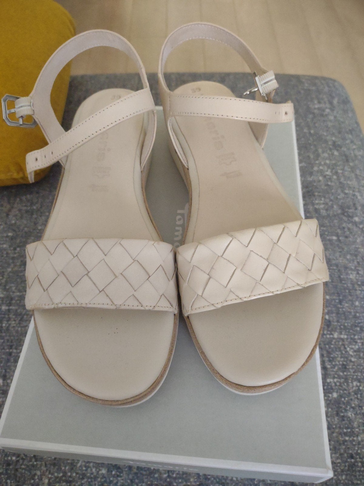 Tamaris witte sandalen. Maat 39 Nieuw!, Enlèvement, Blanc