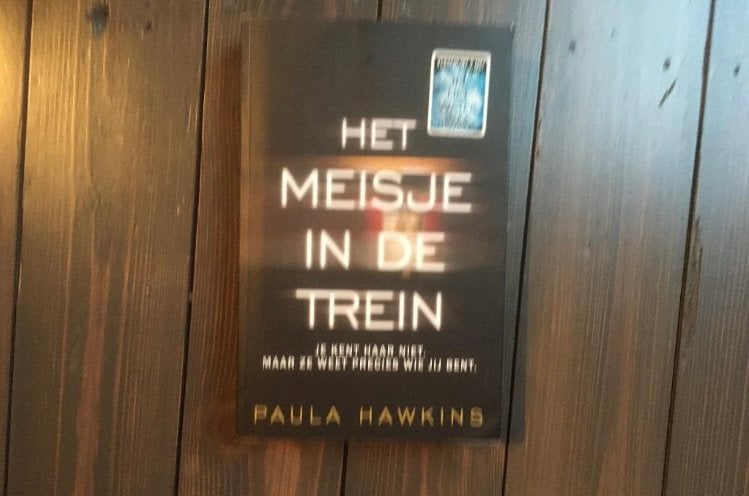 meisje in de trein, Boeken, Literatuur, Ophalen of Verzenden, Zo goed als nieuw