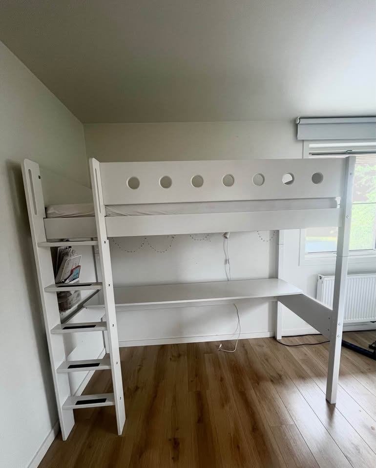 Flexa hoogslaper met bureau, Enfants & Bébés, Chambre d'enfant | Lits superposés & Lits mezzanines, Enlèvement, Utilisé, Lit mezzanine