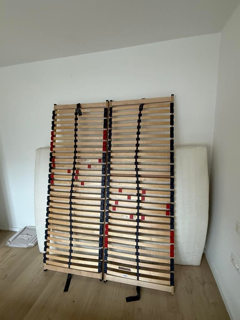 Matras + lattenbodems 140/200, Huis en Inrichting, Slaapkamer | Matrassen en Bedbodems, Ophalen, Zo goed als nieuw, Matras