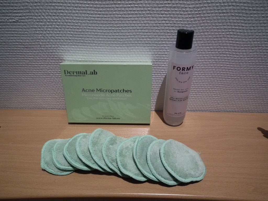 Eau micellaire, 10 éponges & 1 boîte de 18 patches visage, Bijoux, Sacs & Beauté, Beauté | Soins du visage, Envoi, Neuf, Tout le visage
