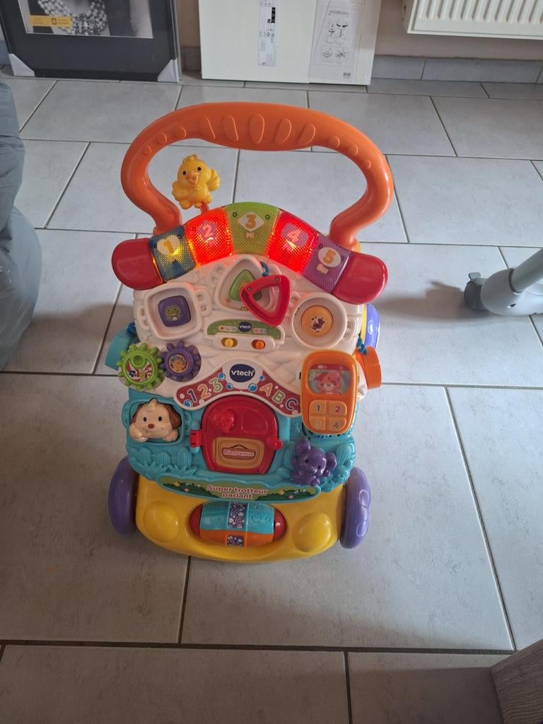 Trotteur de marche, Enfants & Bébés, Jouets | Vtech, Enlèvement, Utilisé, 6 mois à 2 ans