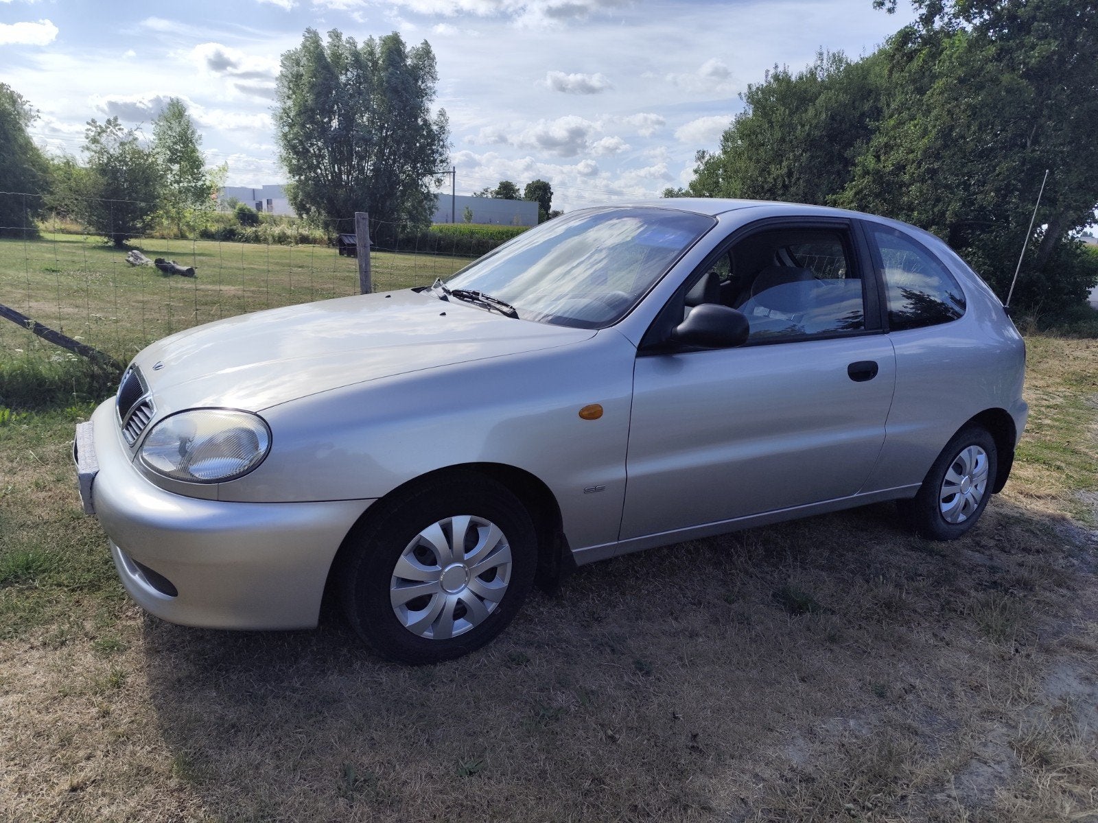 Le fiable Daewoo Lanos 1.3i est déjà approuvé pour la vente, Autos, Daewoo, Achat, Lanos, Essence, Particulier