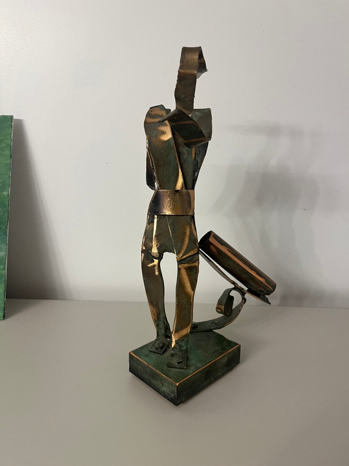 Gesigneerde koperen sculptuur – Emiel Borée – ca. 30 cm, Antiek en Kunst, Antiek | Brons en Koper, Ophalen of Verzenden, Koper