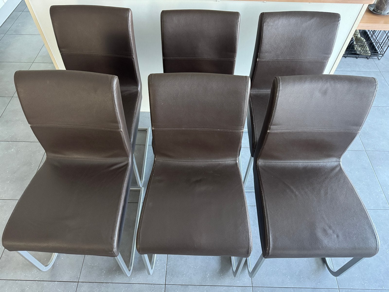6x Chaises de salle à manger en cuir, Maison & Meubles, Enlèvement, Comme neuf