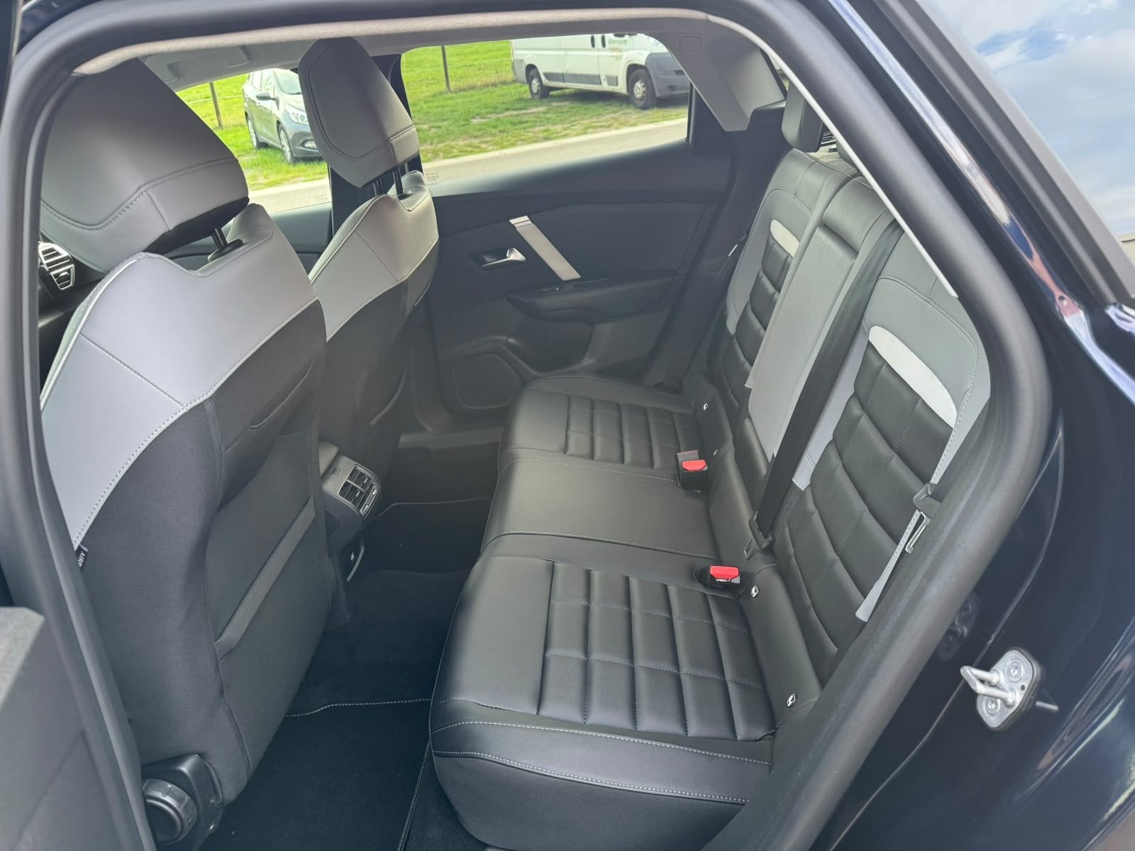 CITROEN C4 ESSENCE 130 AUTOMAAT MAXw voertuig, Gebruikt, Euro 6, 1199 cc, Blauw