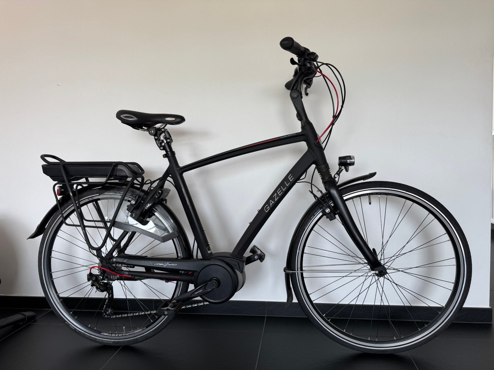 Gazelle Chamonix T10 HMB/E-bike met Bosch – Zeer nette staat, Vélos & Vélomoteurs, Enlèvement ou Envoi, Comme neuf, Gazelle, Vitesses
