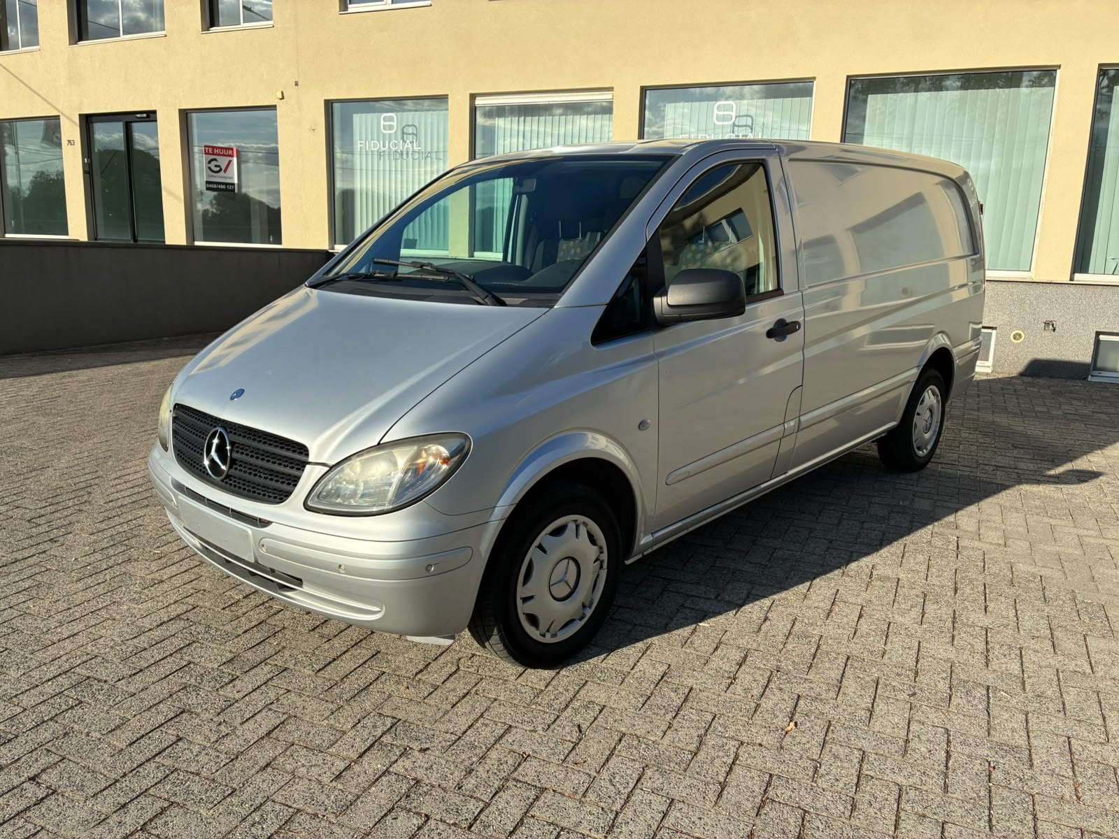 Mercedes vito 111 cdi 0485244294, Autos, Argent ou Gris, Achat, Entreprise, Boîte manuelle