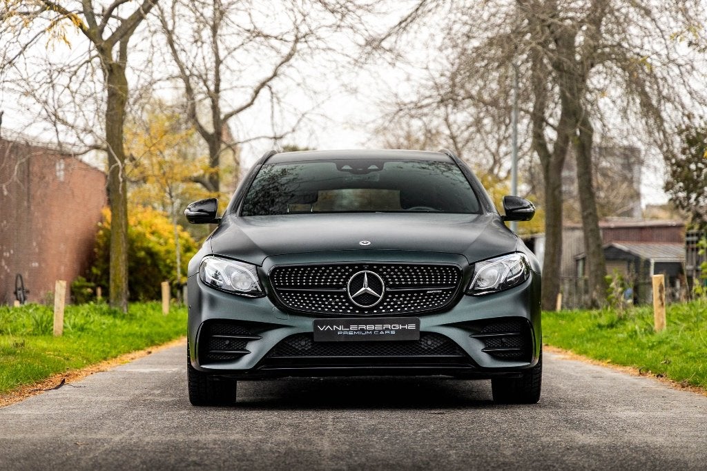Mercedes E43 AMG Break 4-Matic * 360 * Widescreen * Nappa *, Auto's, Automaat, Dealer onderhouden, 295 kW, 2996 cc