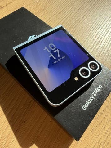Samsung z flip6 zeer goede staat, Telecommunicatie, Ophalen