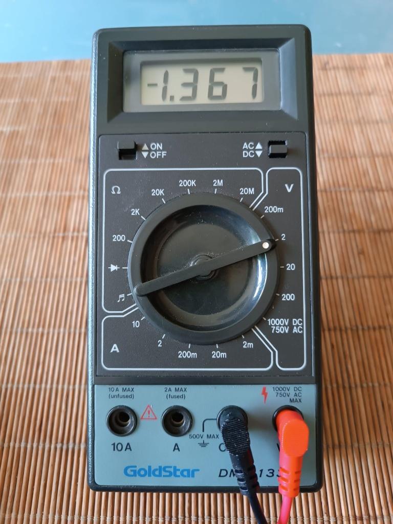 Digitale Multimeter Goldstar DM6133, Bricolage & Construction, Instruments de mesure, Enlèvement, Comme neuf, Multimètre